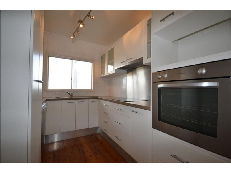 123 Greens Road, Greenwell Point NSW 2540