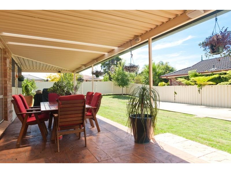 10 St James Cr, Worrigee NSW 2540