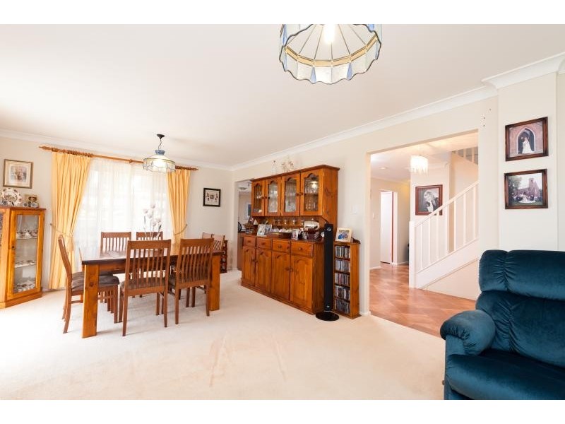 10 St James Cr, Worrigee NSW 2540