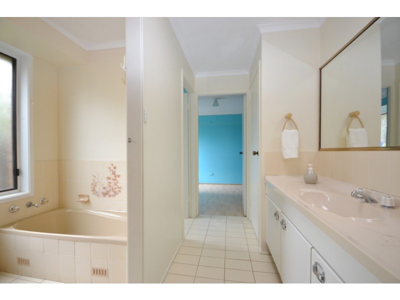 101 Hillcrest Avenue, South Nowra NSW 2541