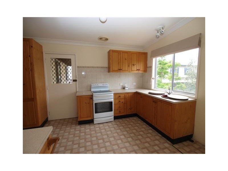 26 Hay Avenue, Shoalhaven Heads NSW 2535