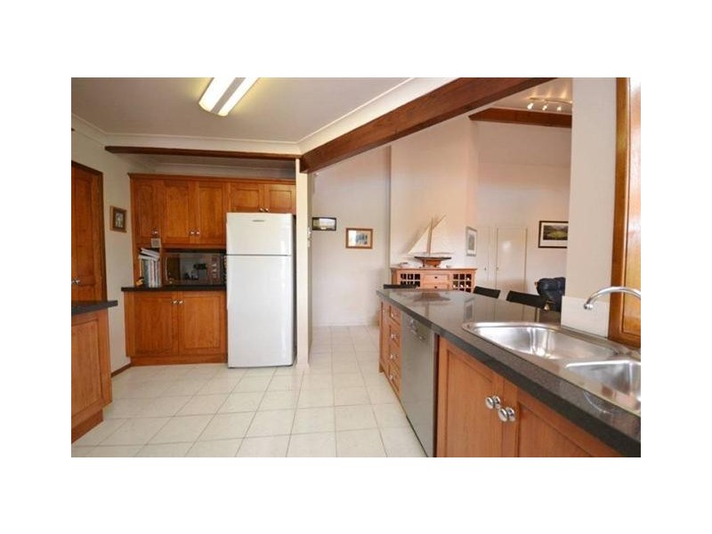 1023 Sussex Inlet Road, Sussex Inlet NSW 2540