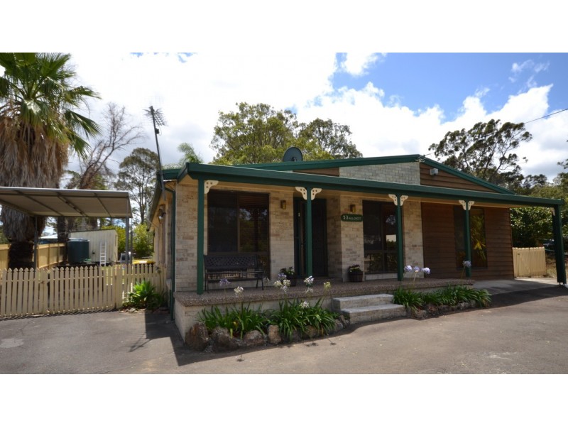 53 Hillcrest Avenue, Nowra NSW 2541