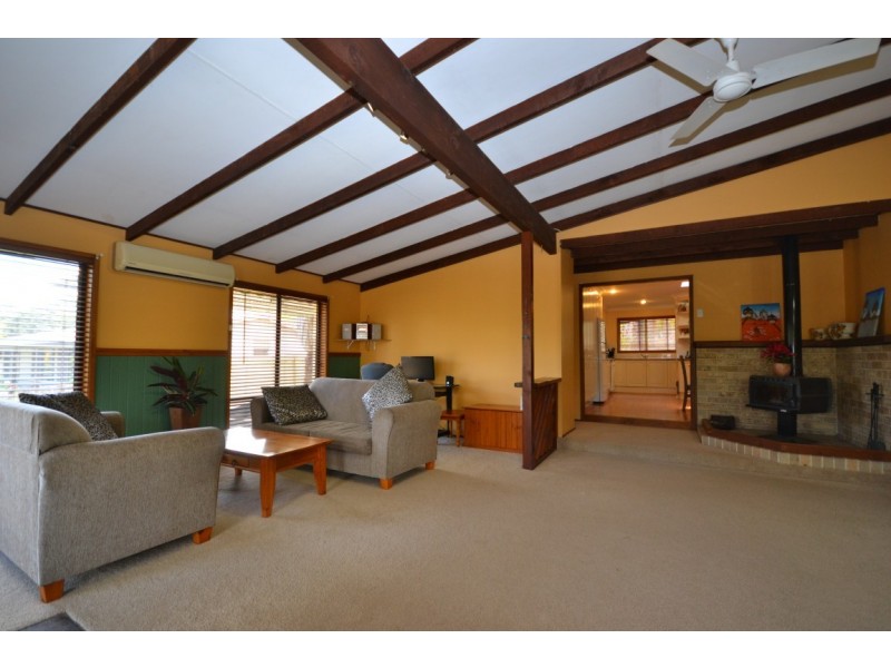 53 Hillcrest Avenue, Nowra NSW 2541