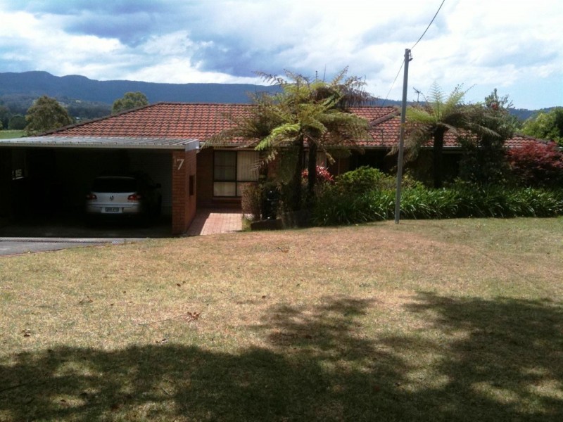 17 Kangaroo Valley Road, Berry NSW 2535