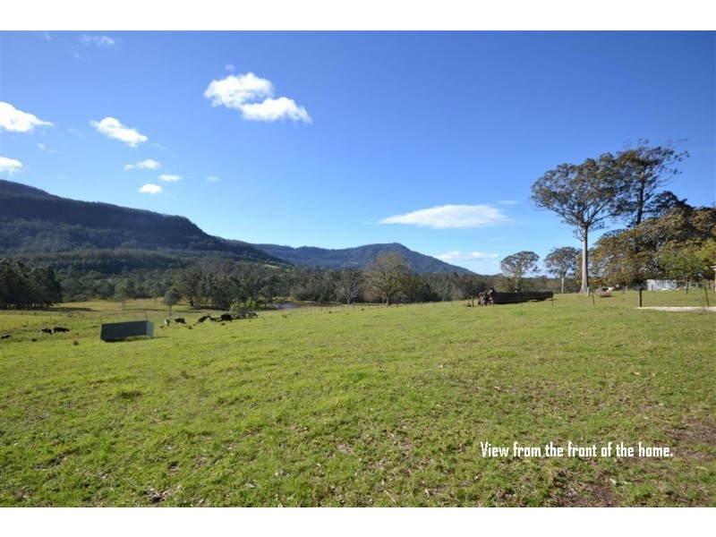 39 Browns Mountain Road, Tapitallee NSW 2540