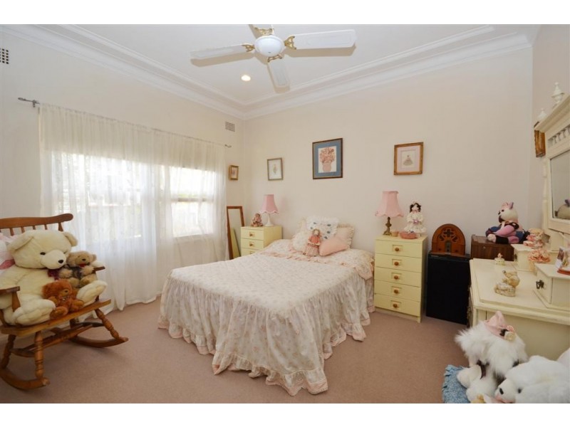 149 Meroo Road, Bomaderry NSW 2541