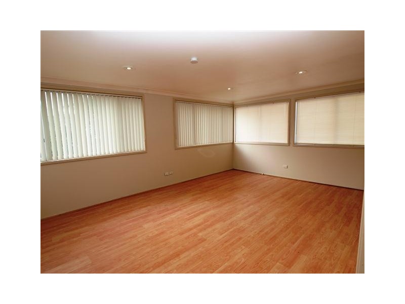 31 Woolstencraft Street, Shoalhaven Heads NSW 2535