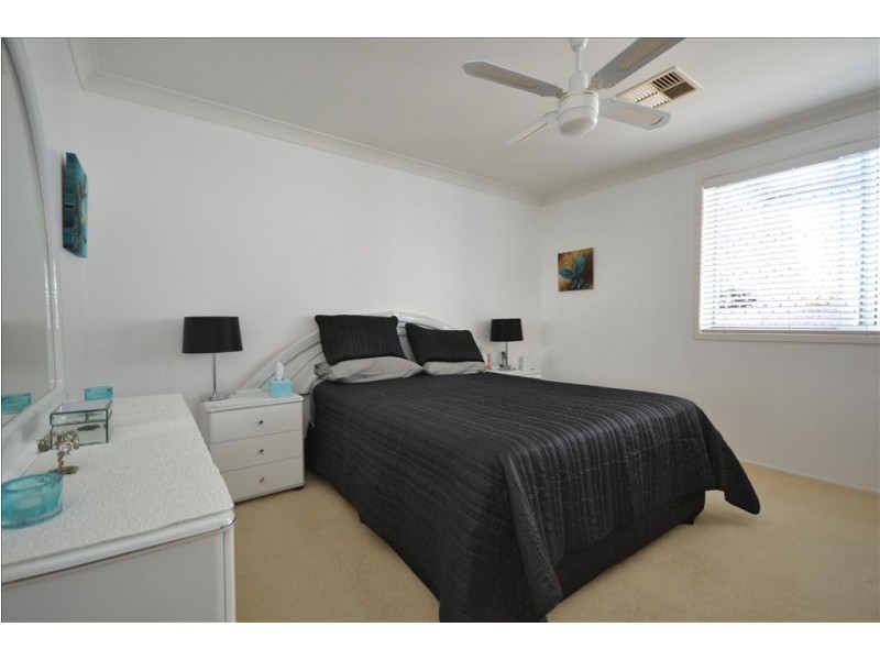 9 Gardenia Crescent, Bomaderry NSW 2541