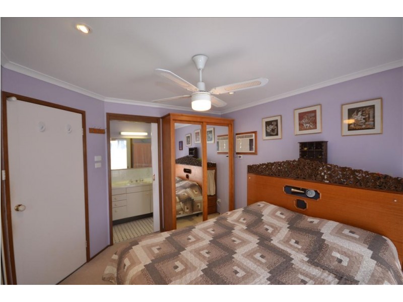 16 Pyree Street, Greenwell Point NSW 2540