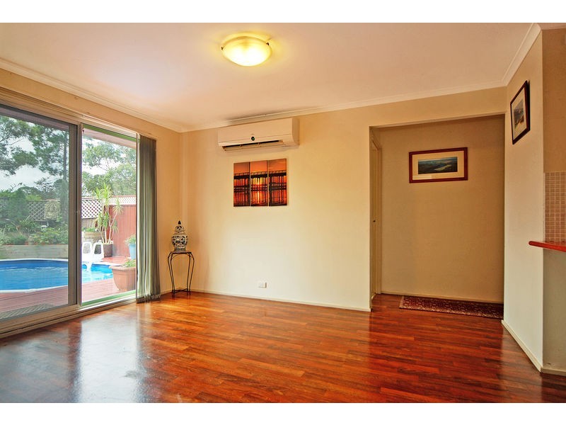 10 Clarke Avenue, North Nowra NSW 2541