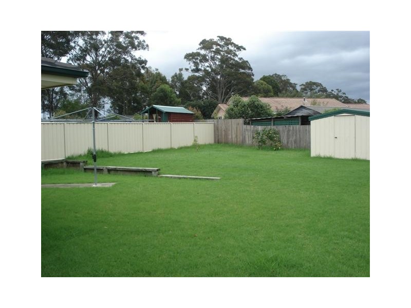 37 Rayleigh Drive, Worrigee NSW 2540