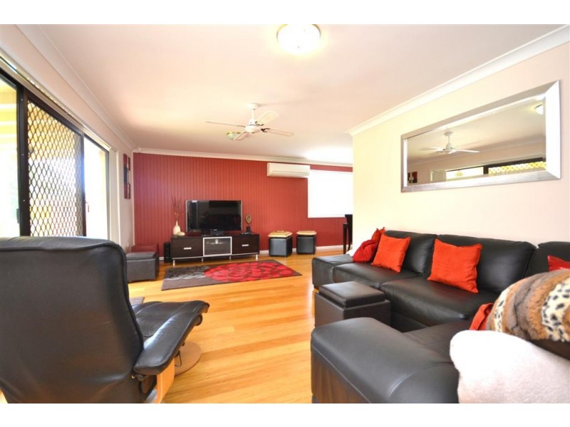 82 West Birriley Street, Bomaderry NSW 2541