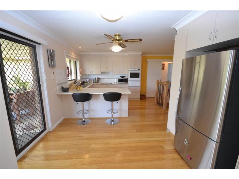 82 West Birriley Street, Bomaderry NSW 2541