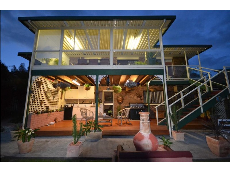 82 West Birriley Street, Bomaderry NSW 2541