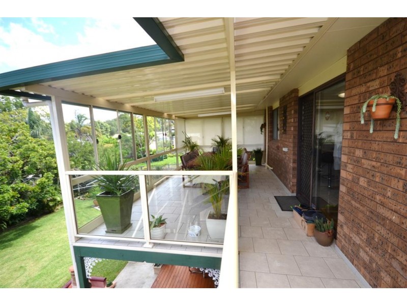 82 West Birriley Street, Bomaderry NSW 2541
