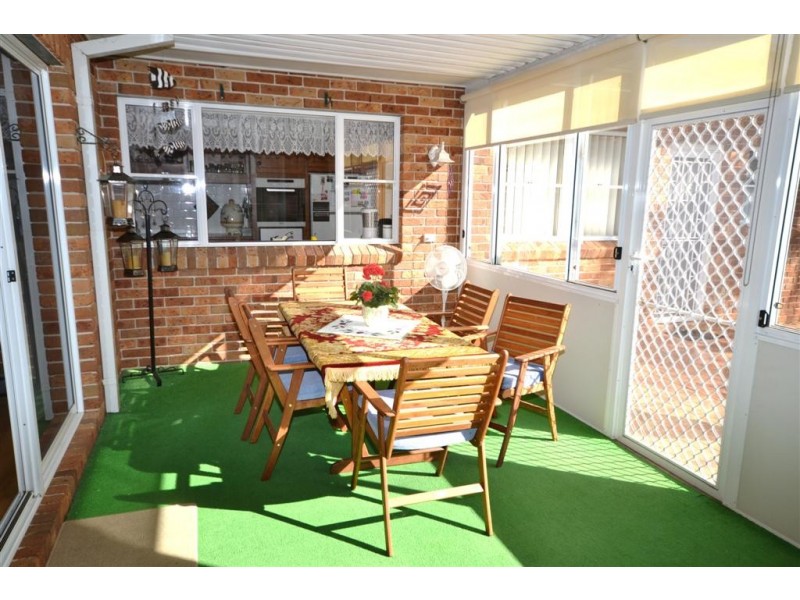 2 Peachy Close, Bomaderry NSW 2541