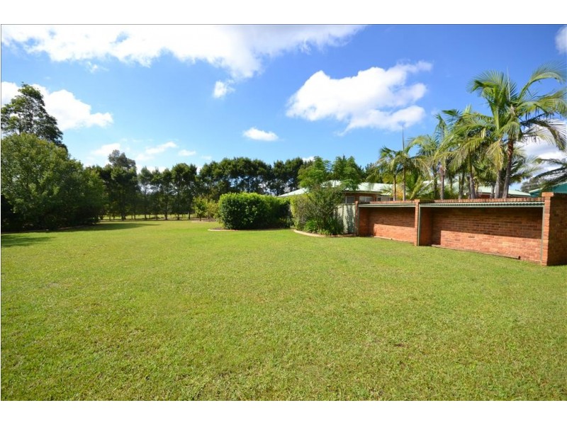 2 Peachy Close, Bomaderry NSW 2541