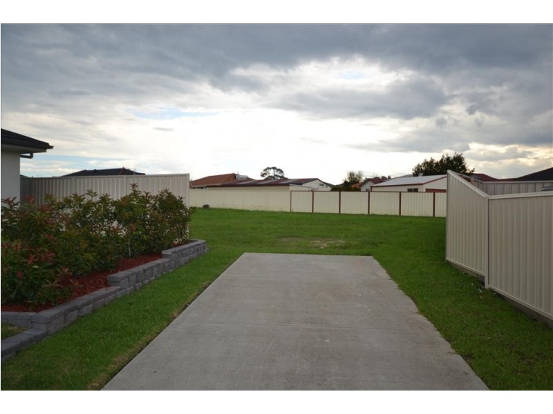 44 Blue Bell Way, Worrigee NSW 2540