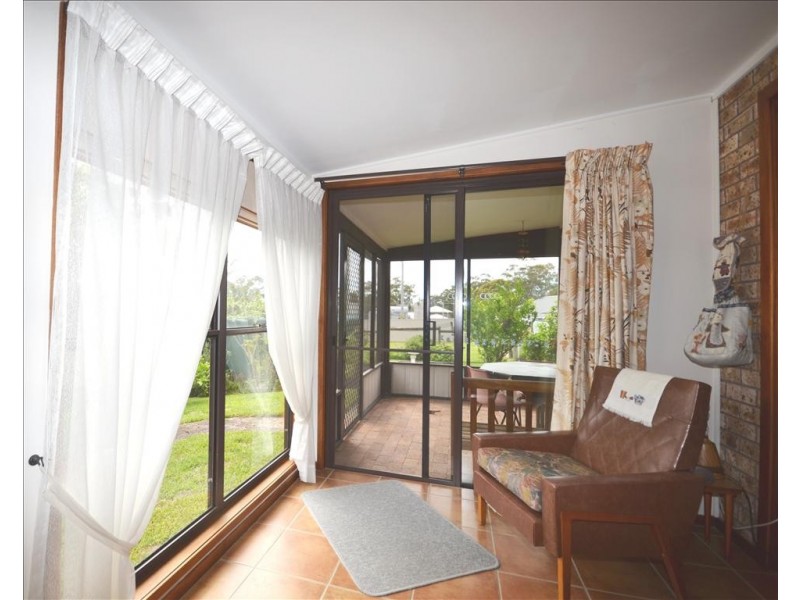 10 Westborne Drive, Nowra NSW 2541