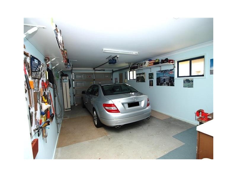 4 Lovegrove St, Shoalhaven Heads NSW 2535