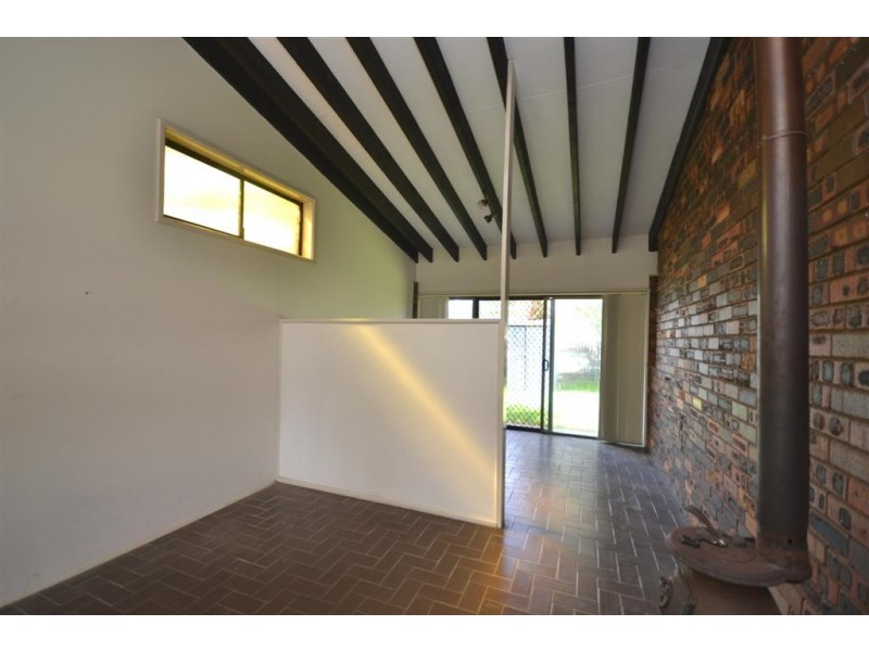 4 Florence Place, Nowra NSW 2541