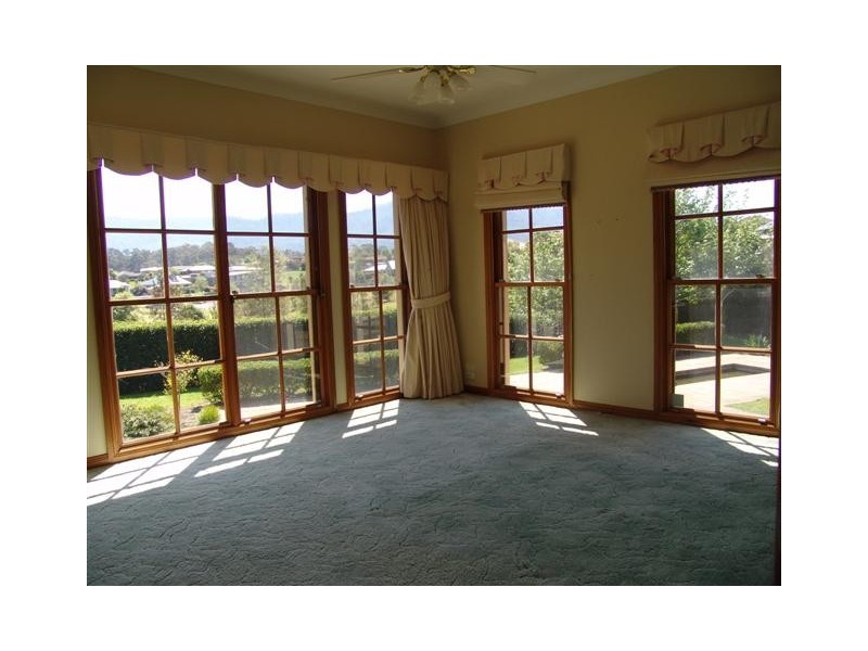 6 Lebene Grove, Cambewarra NSW 2540