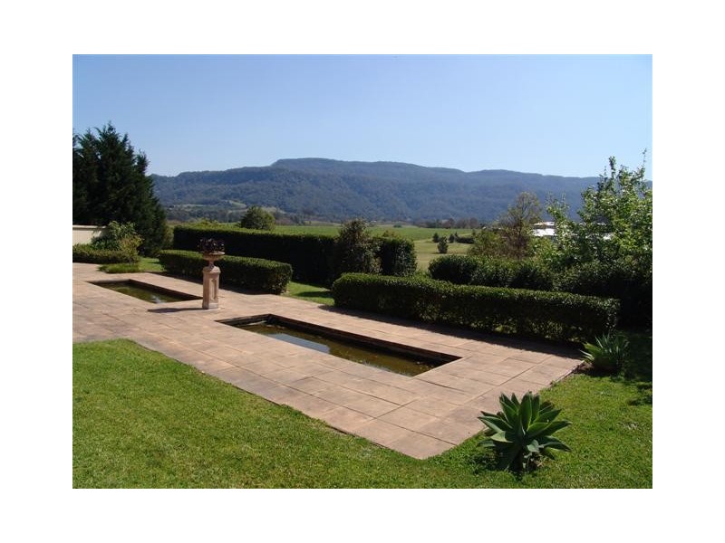 6 Lebene Grove, Cambewarra NSW 2540