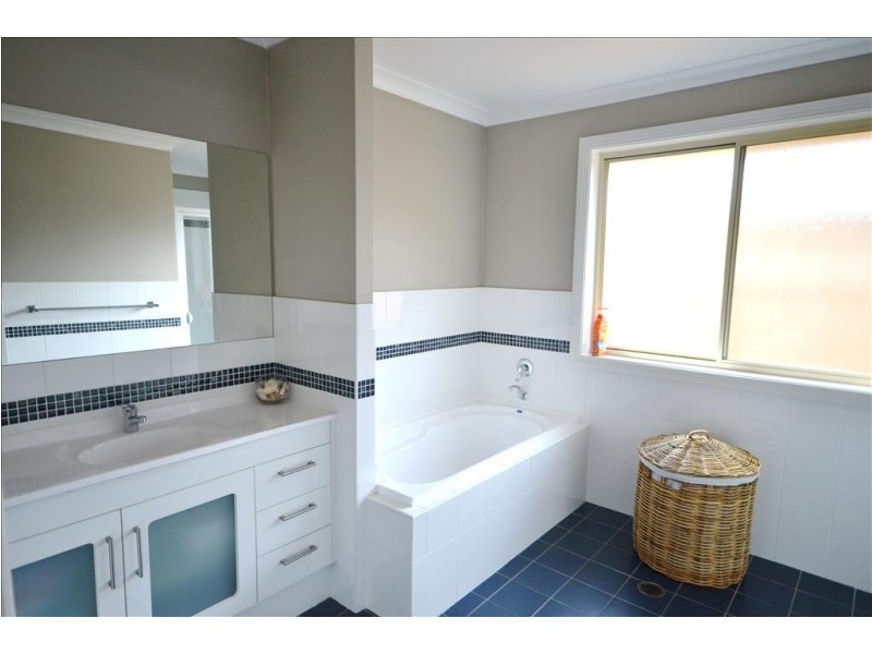 9 Coral Gum Court, Worrigee NSW 2540