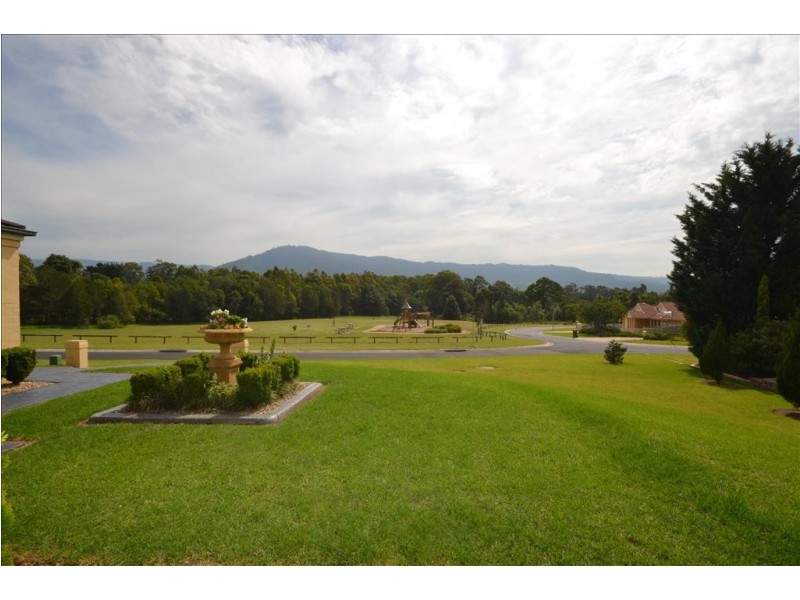 1 Marigold Close, Bomaderry NSW 2541