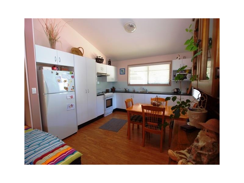 24 Burrawong Village, Shoalhaven Heads NSW 2535