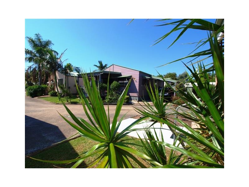 24 Burrawong Village, Shoalhaven Heads NSW 2535