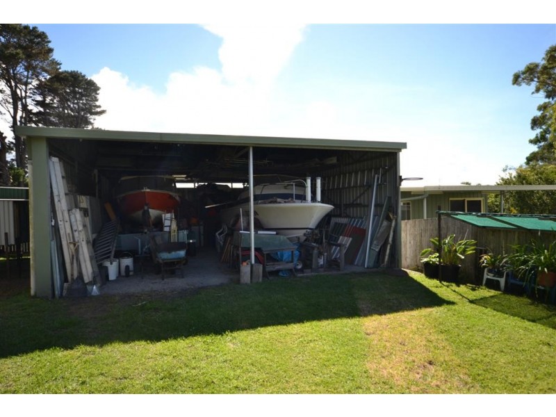 25 Comarong Street, Greenwell Point NSW 2540