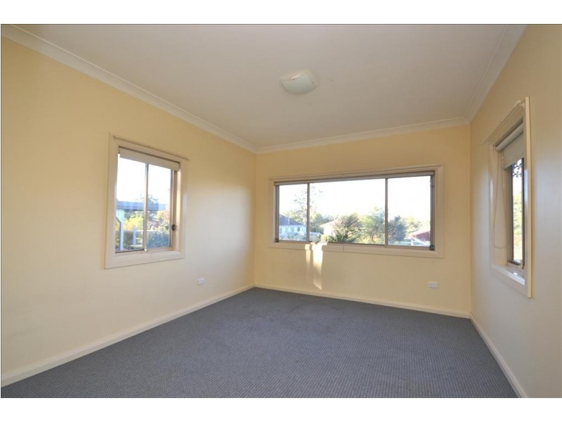 61 Wallace Street, Nowra NSW 2541
