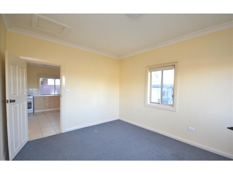 61 Wallace Street, Nowra NSW 2541