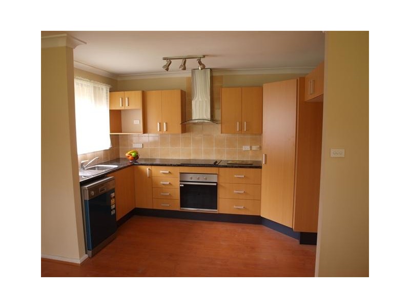 107 Douglas St, Nowra NSW 2541