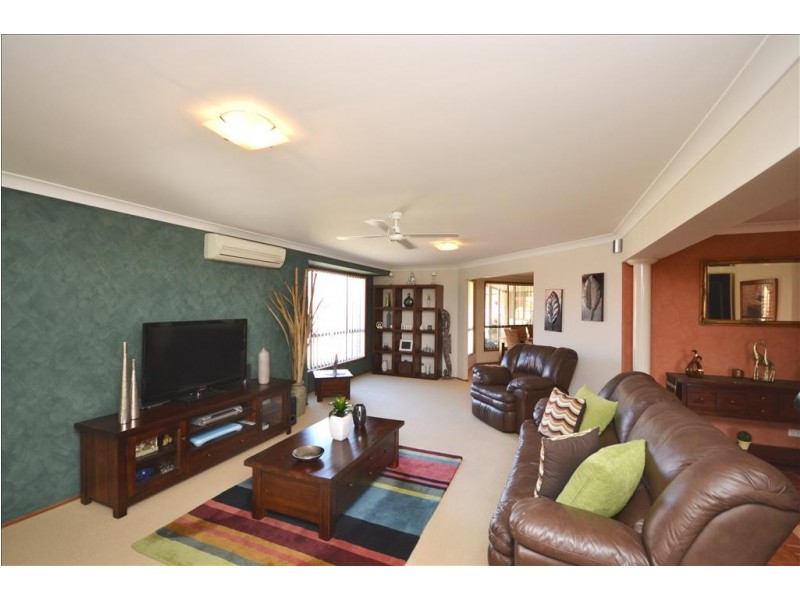 10 Bluewattle Road, Worrigee NSW 2540