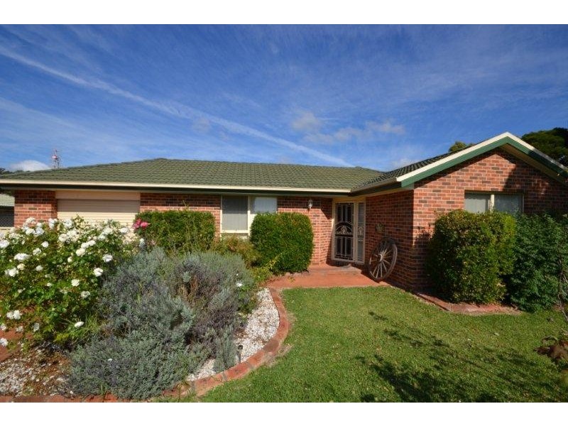 3 St James Crescent, Worrigee NSW 2540