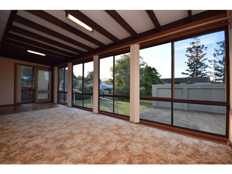 7 Monaghan Avenue, Nowra NSW 2541