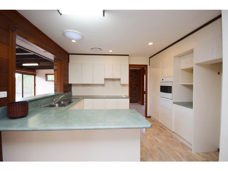 7 Monaghan Avenue, Nowra NSW 2541