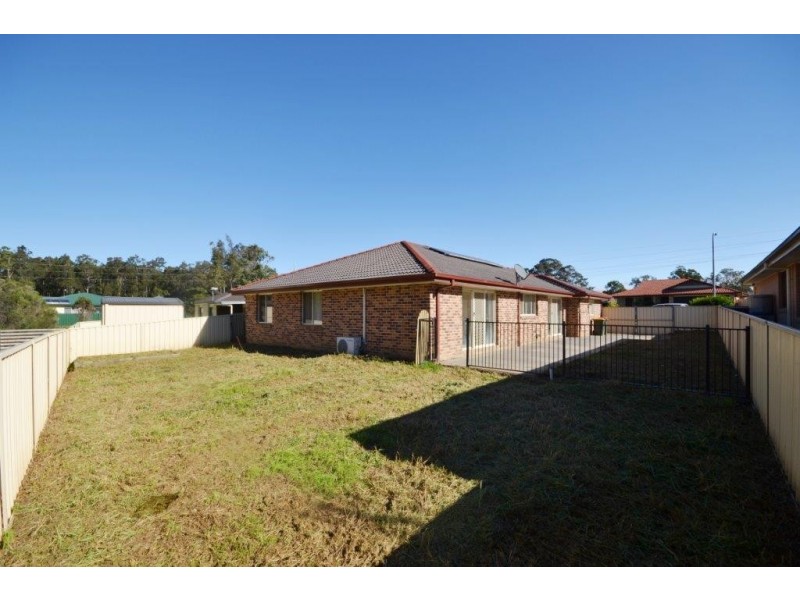 12 Rouken Glen, Nowra NSW 2541