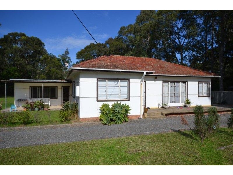 82 Hillcrest Avenue, Nowra NSW 2541