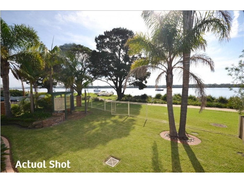 61 Adelaide Street, Greenwell Point NSW 2540