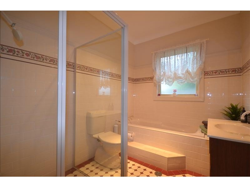 61 Adelaide Street, Greenwell Point NSW 2540