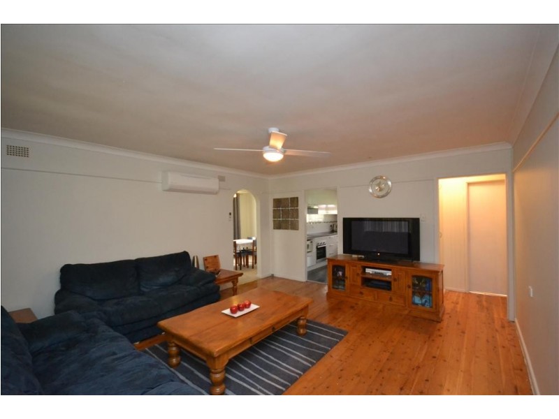 16 Knapp Avenue, Nowra NSW 2541