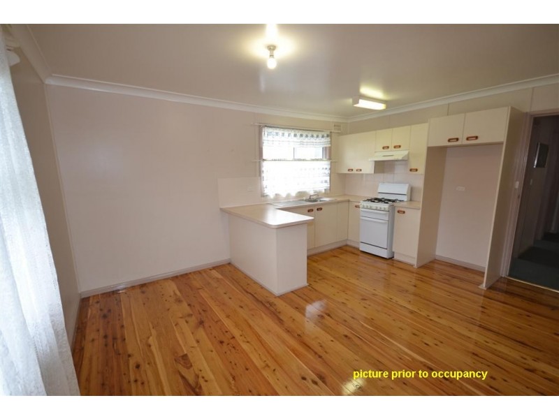 24 Quiberon Street, Nowra NSW 2541
