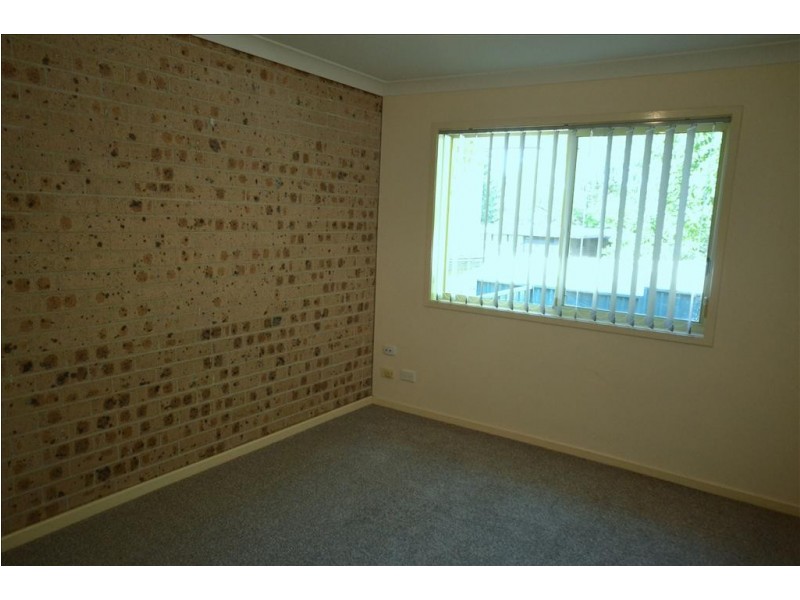 2/3 Harbour Boulevard, Bomaderry NSW 2541
