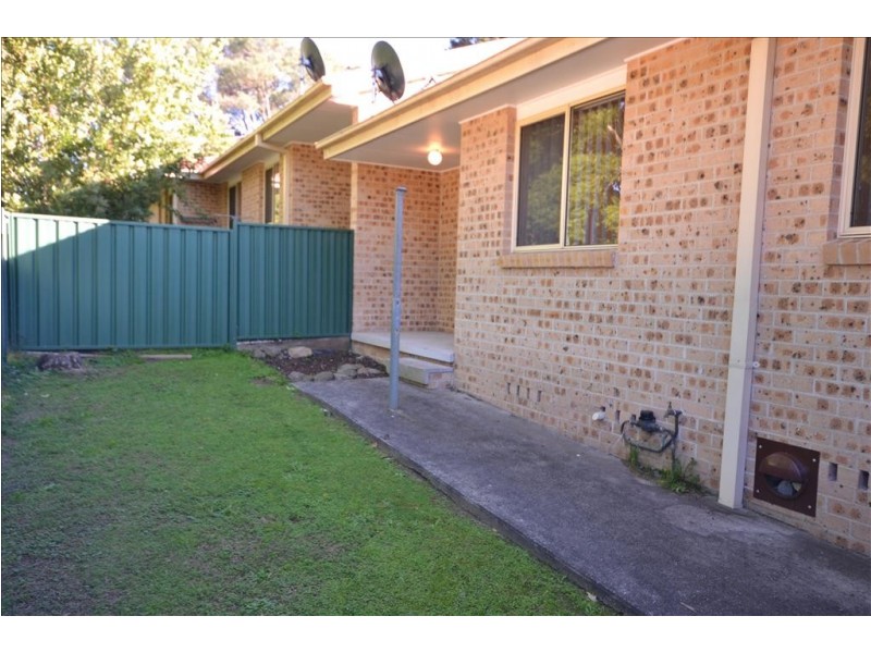 2/3 Harbour Boulevard, Bomaderry NSW 2541
