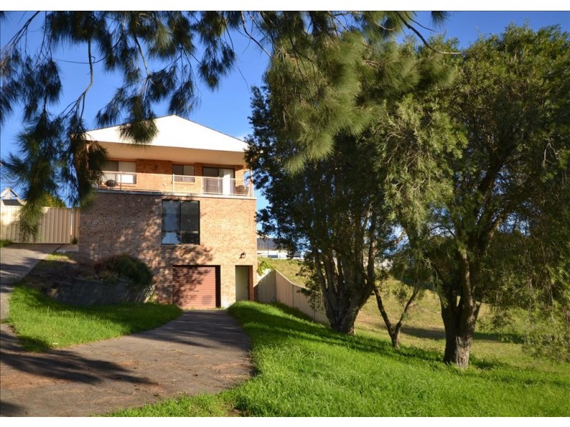 12 Comarong Street, Greenwell Point NSW 2540