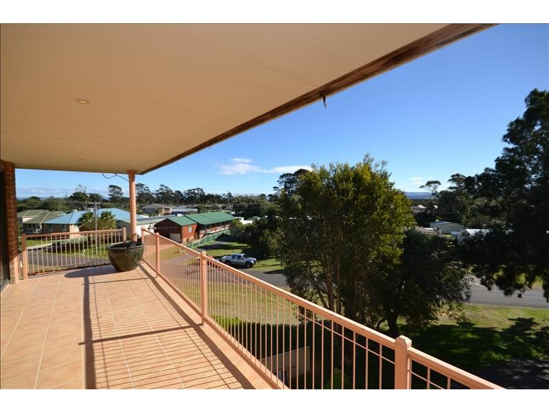 12 Comarong Street, Greenwell Point NSW 2540